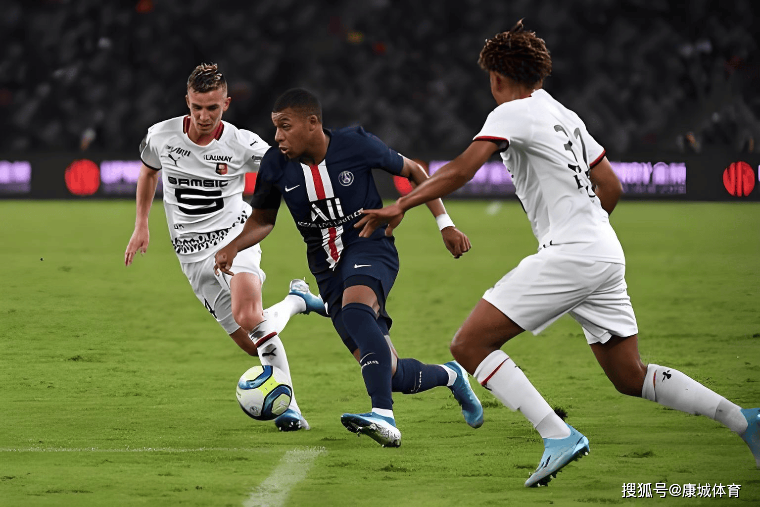 关于赛地聚焦:法国杯关键时刻热度飙升,新疆广汇篮板制胜,底气十足,更衣室氛围转暖的信息 关于赛地聚焦:法国杯关键时刻热度飙升,新疆广汇篮板制胜,底气十足,更衣室氛围转暖的信息