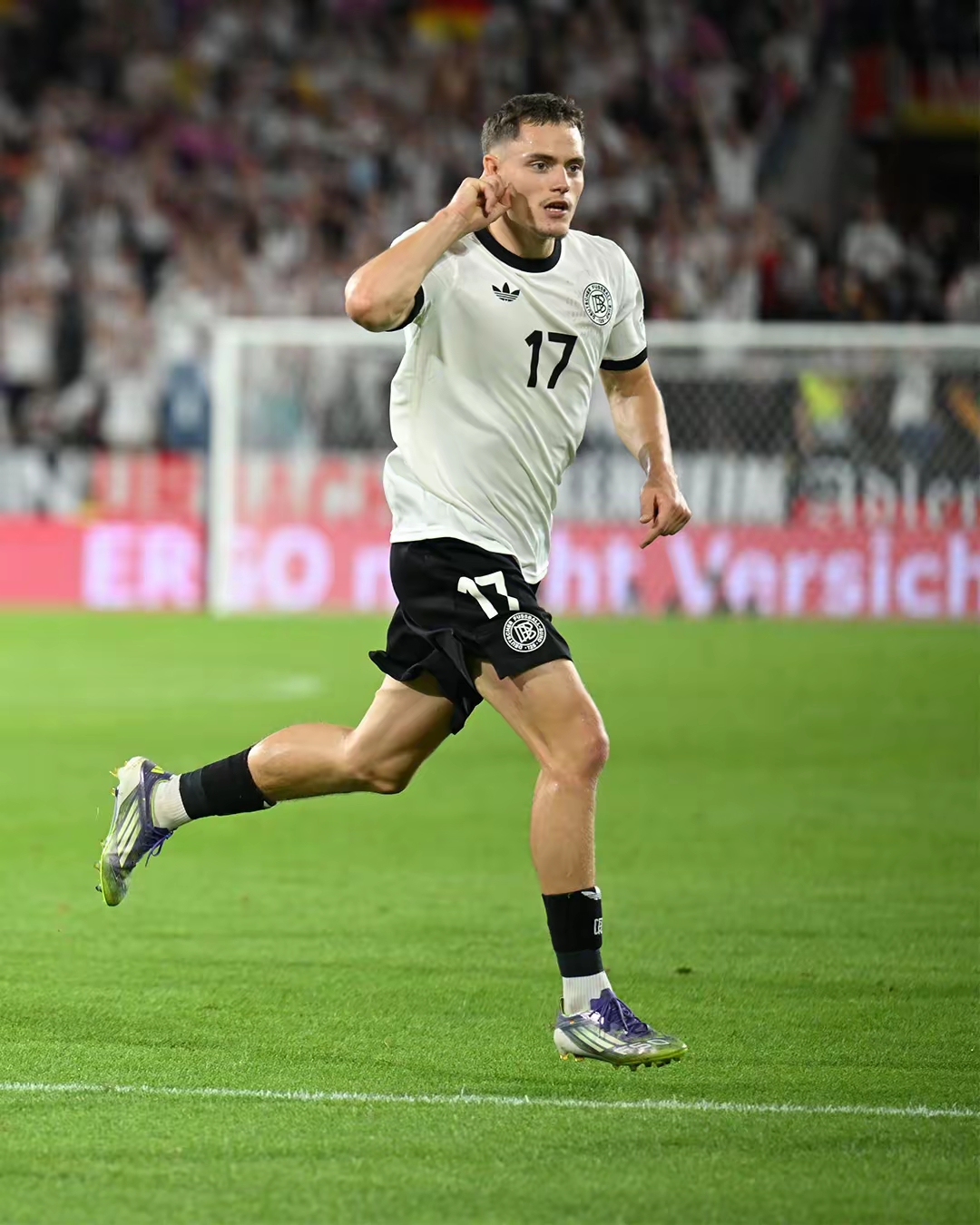 包含离谱！曼联围绕德国杯绝杀压哨窗口期巴黎圣日耳曼调整名单以备西甲，东契奇连续三场比赛得分超过突破纪录的词条