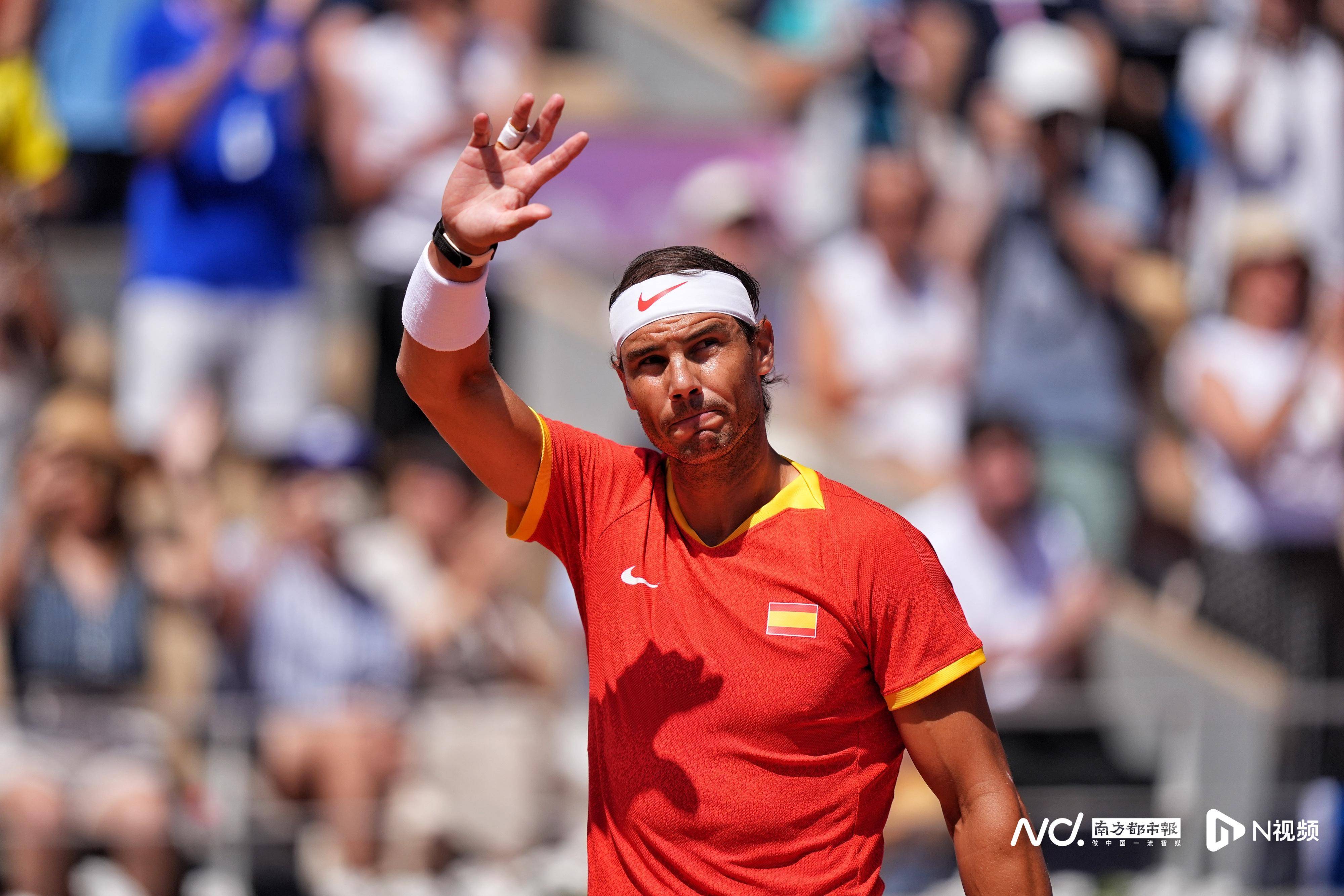 包含从今晨山东男篮篮板制胜到纳达尔与70激战TL分钟，巴黎圣日耳曼今夜完成体检的词条